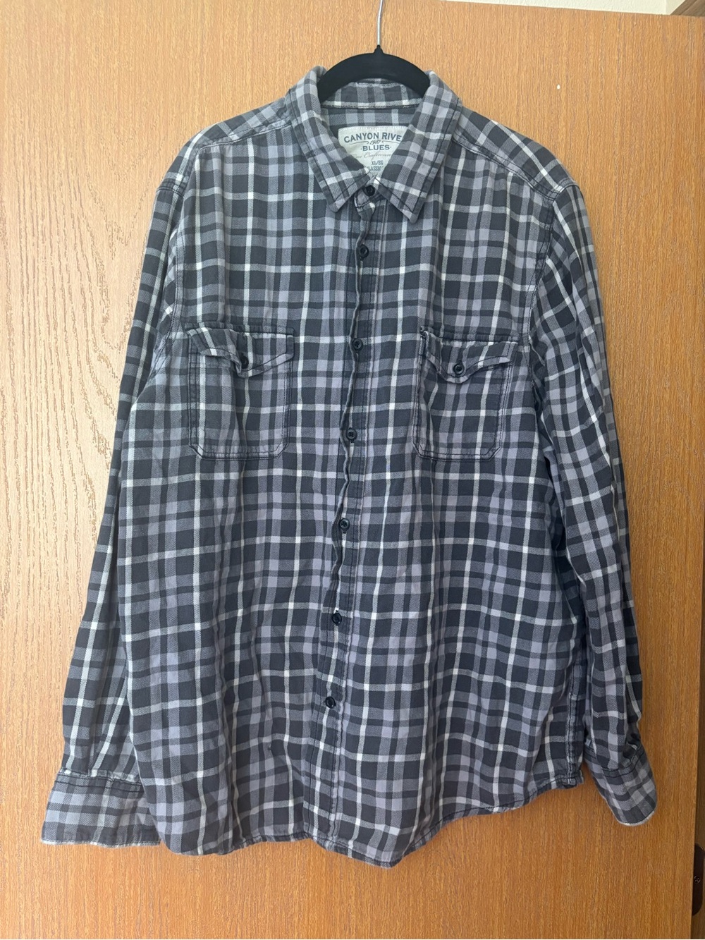 Canyon River Blues Men's Black and Gray Plaid Button-Down Shirt